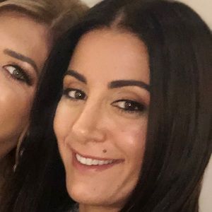 Meet your Posher, Claudia